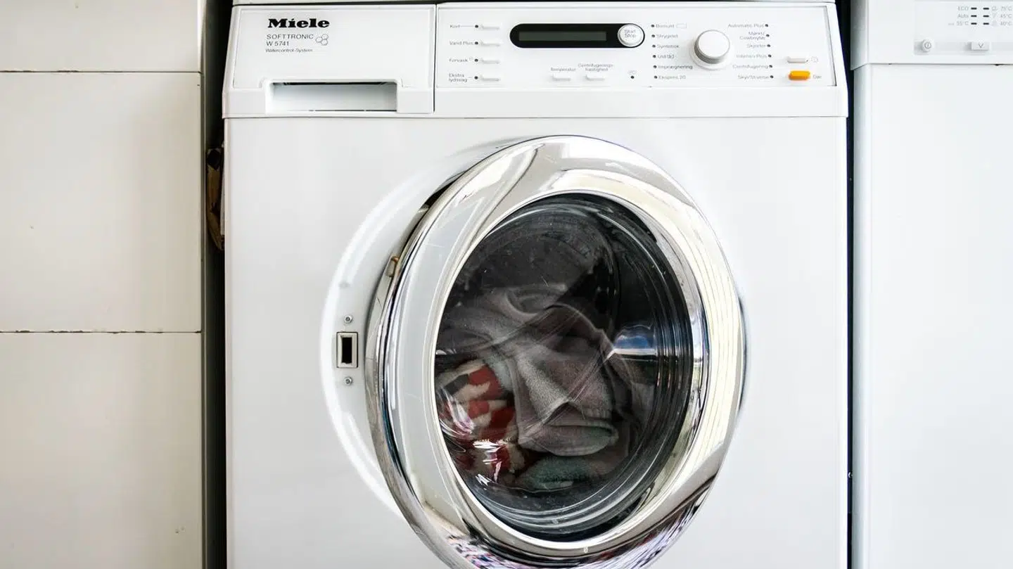 Man behøver slet ikke vaske sit vasketøj så ofte, som man måske tror.