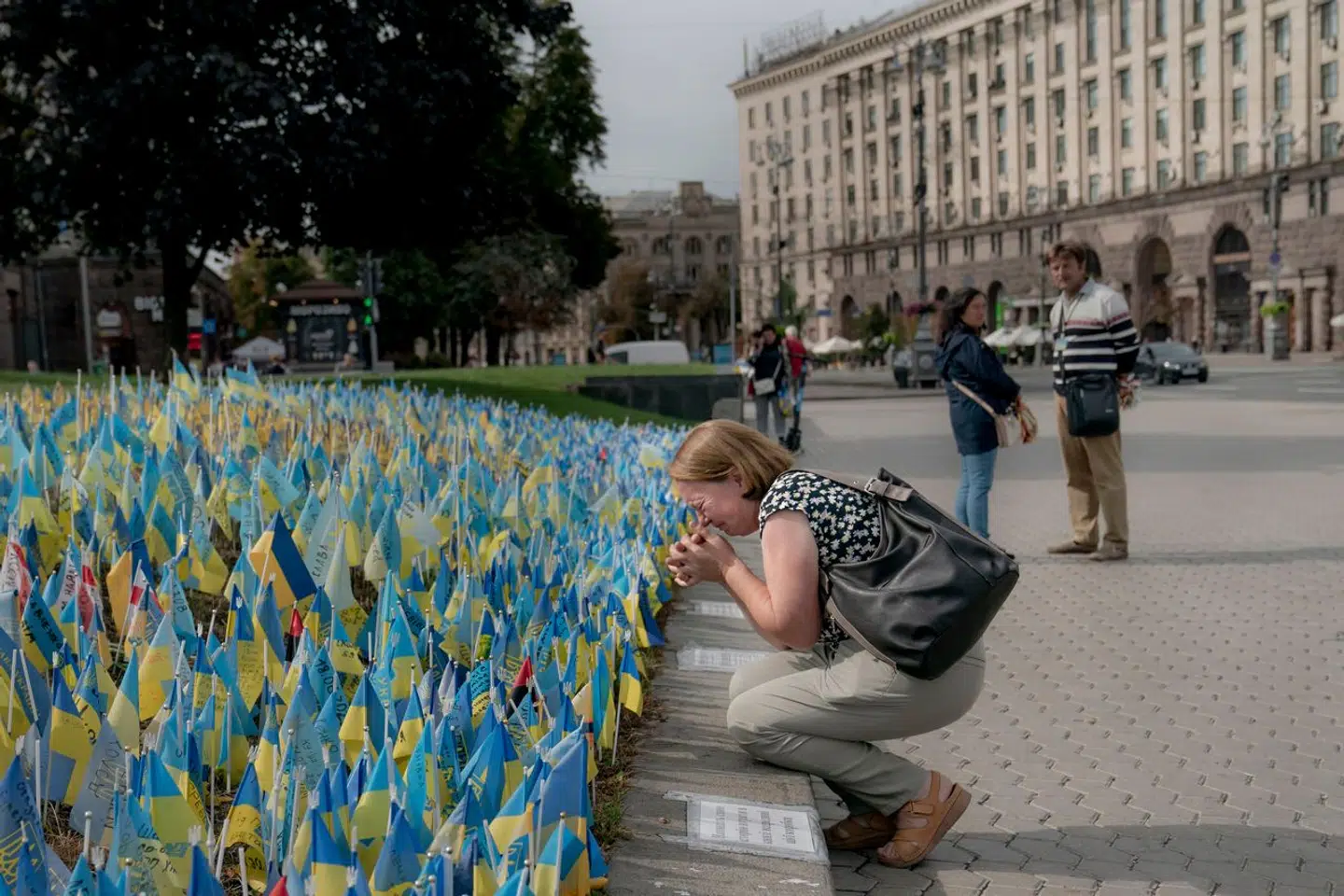 Reportage fra Kyiv-forstaden Bucha, der blev symbolet på den russiske invasion af Ukraine. Vi genbesøger byen, seks måneder efter ukrainerne pressede russerne tilbage.