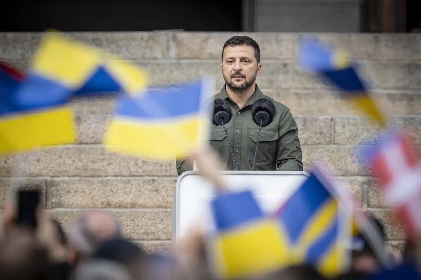 Volodymyr Zelenskyj har delt en video på det sociale medie X, hvor han takker Danmark og en række andre lande for at donere F-16-fly. (Arkivfoto).