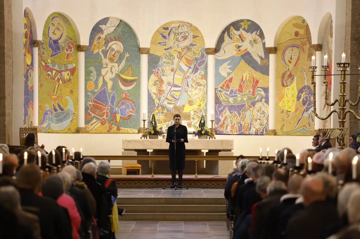 Mette Frederiksen (S) får det første ord under fredsgudstjeneste i Ribe Domkirke lørdag den 24. februar 2024. Temaet for fredsgudstjenesten er Ukraine-krigen og Gaza-krigen.