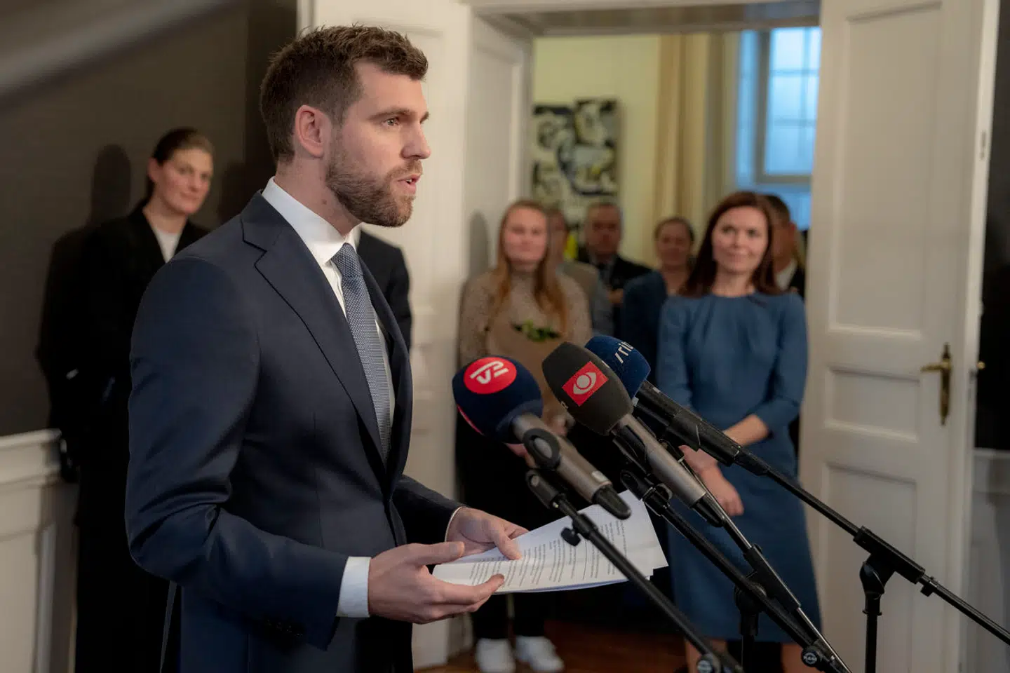 Regeringen har kun blik for Udkantsdanmark, og det eksemplificeres bedst ved, at regeringen har en minister for landdistrikter, men ingen for hovedstaden, skriver Jakob Næsager. Her ses minister for landdistrikter og byer Morten Dahlin (V).