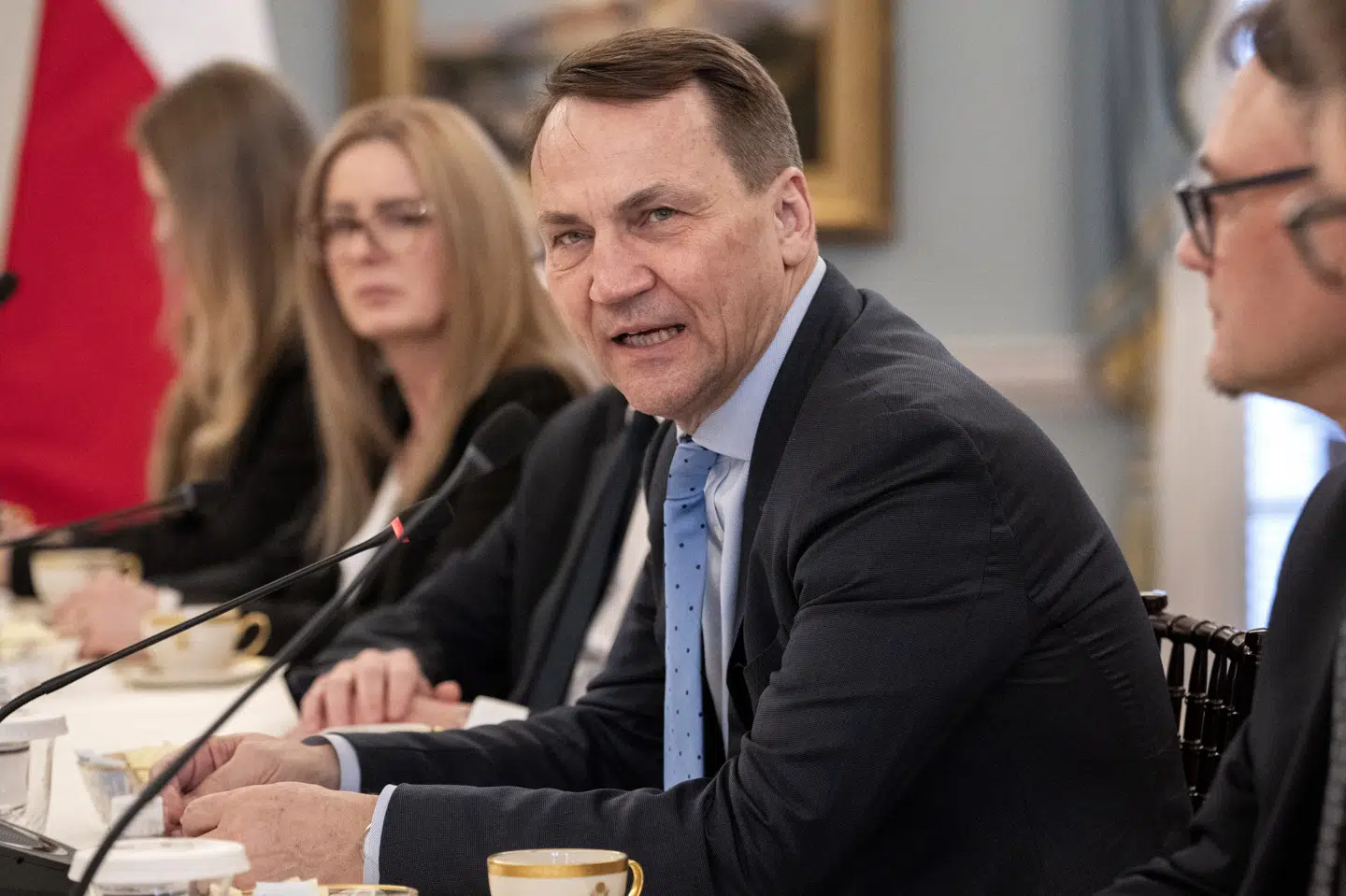 Den polske udenrigsminister, Radoslaw Sikorski, opfordrer Mike Johnson, den republikanske formand for Repræsentanternes Hus i USA, til at bringe et lovforslag om militær hjælp til Ukraine til afstemning. (Arkivfoto).