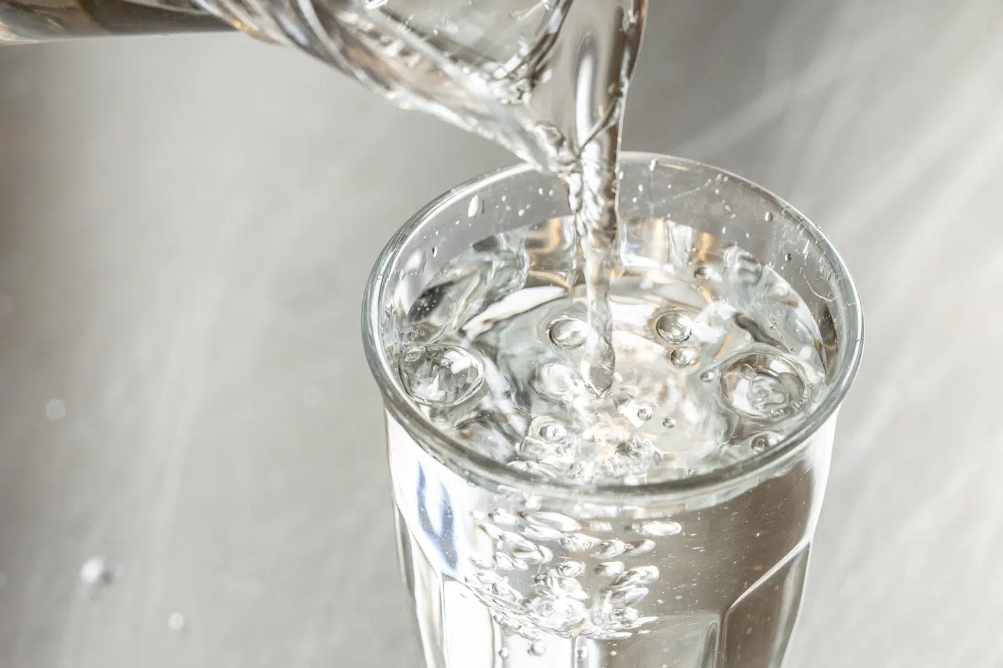 - Vi er nået et punkt, hvor der skal gøres noget lige nu, hvis der også skal være rent grundvand og drikkevand til de næste generationer - og til os selv, siger Danske Regioners næstformand, Mads Duedahl.