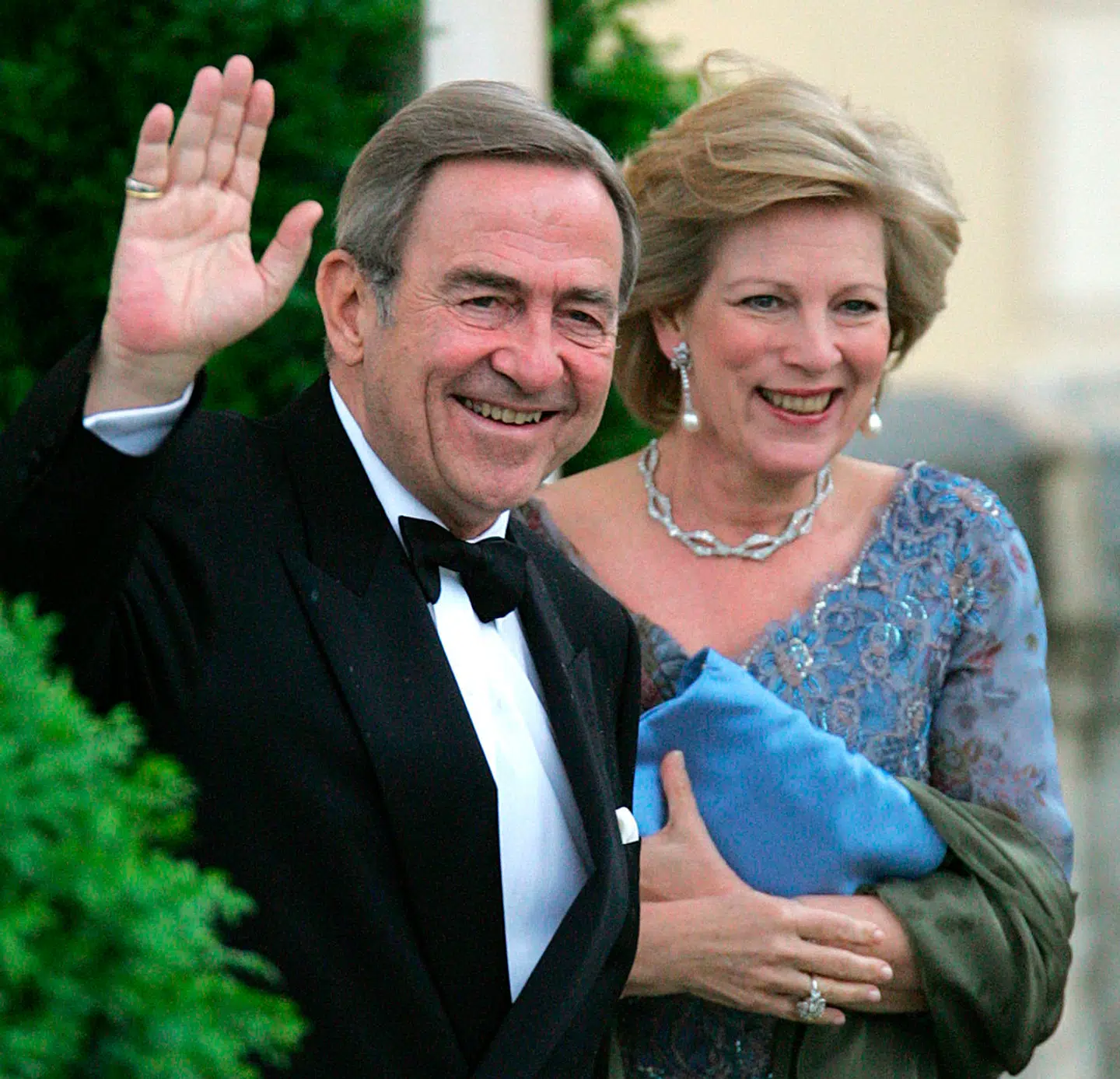 Den tidligere kong Konstantin af Grækenland var gift med den danske prinsesse Anne-Marie, der var hans dronning og er søster til danske dronning Margrethe.