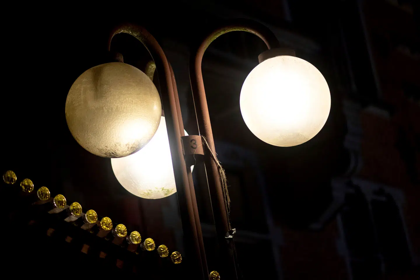 Teknik- og Miljøforvaltningen havde ellers lagt op til, at lyset fortsat skulle være slukket.