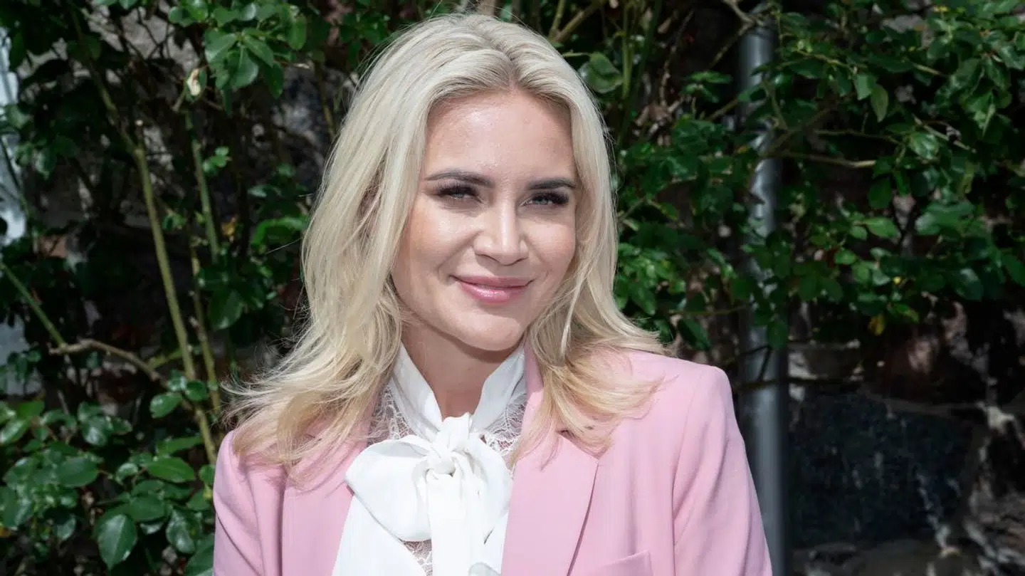 Thalia Pitzner kørte ekskærestens ting fra lejligheden hen til Pelican Storage, efterfølgende ville hun have penge for flytningen og for renovering af et køkken.