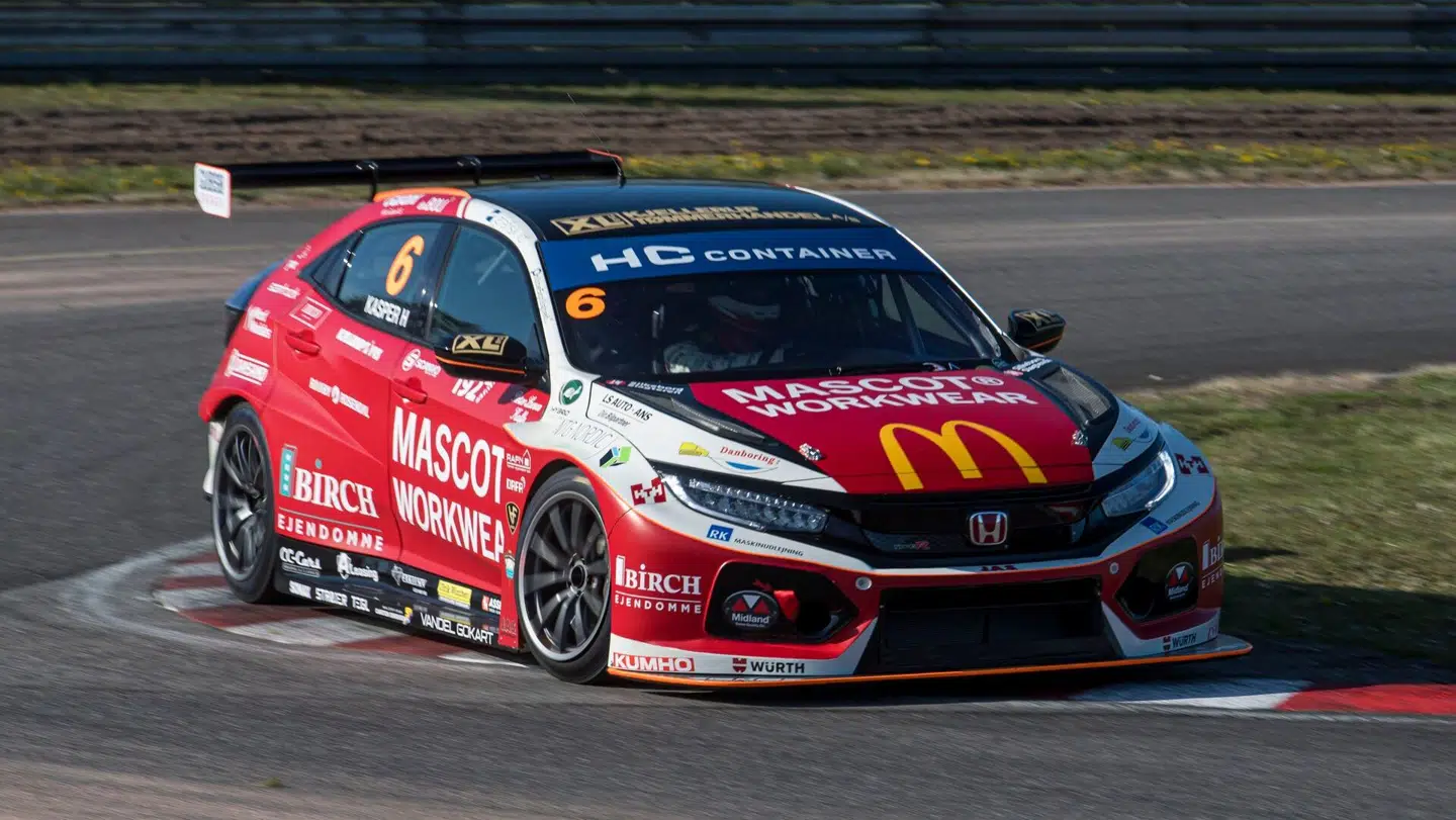 På de danske baner vandt GMB med Kasper H. Jensen to TCR-mesterskaber.