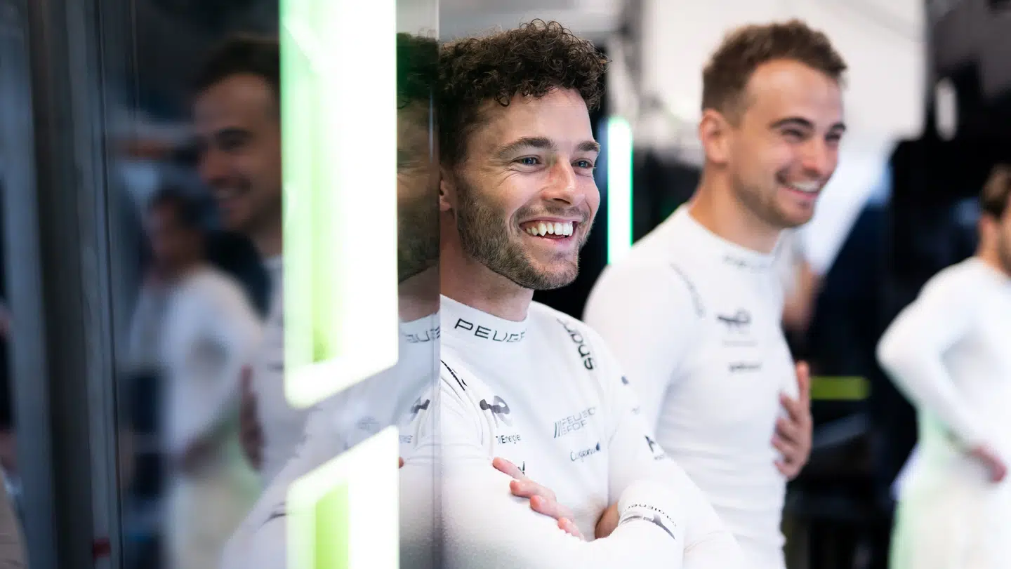 Mikkel Jensen har fået Nico Müller (i baggrunden) som ny holdkammerat i bilen.