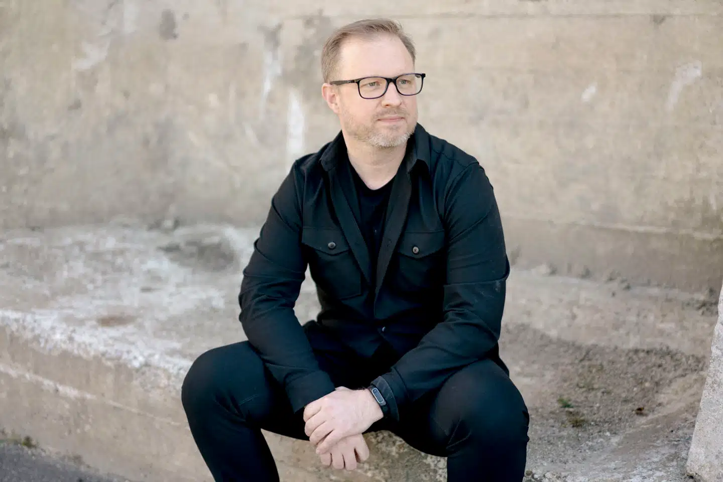 Psykolog Henrik Tingleff er aktuel med bogen »Når flokdyret fejler«, der handler om, hvordan vi i et klogt samfund bliver ved med at gøre dumme ting.