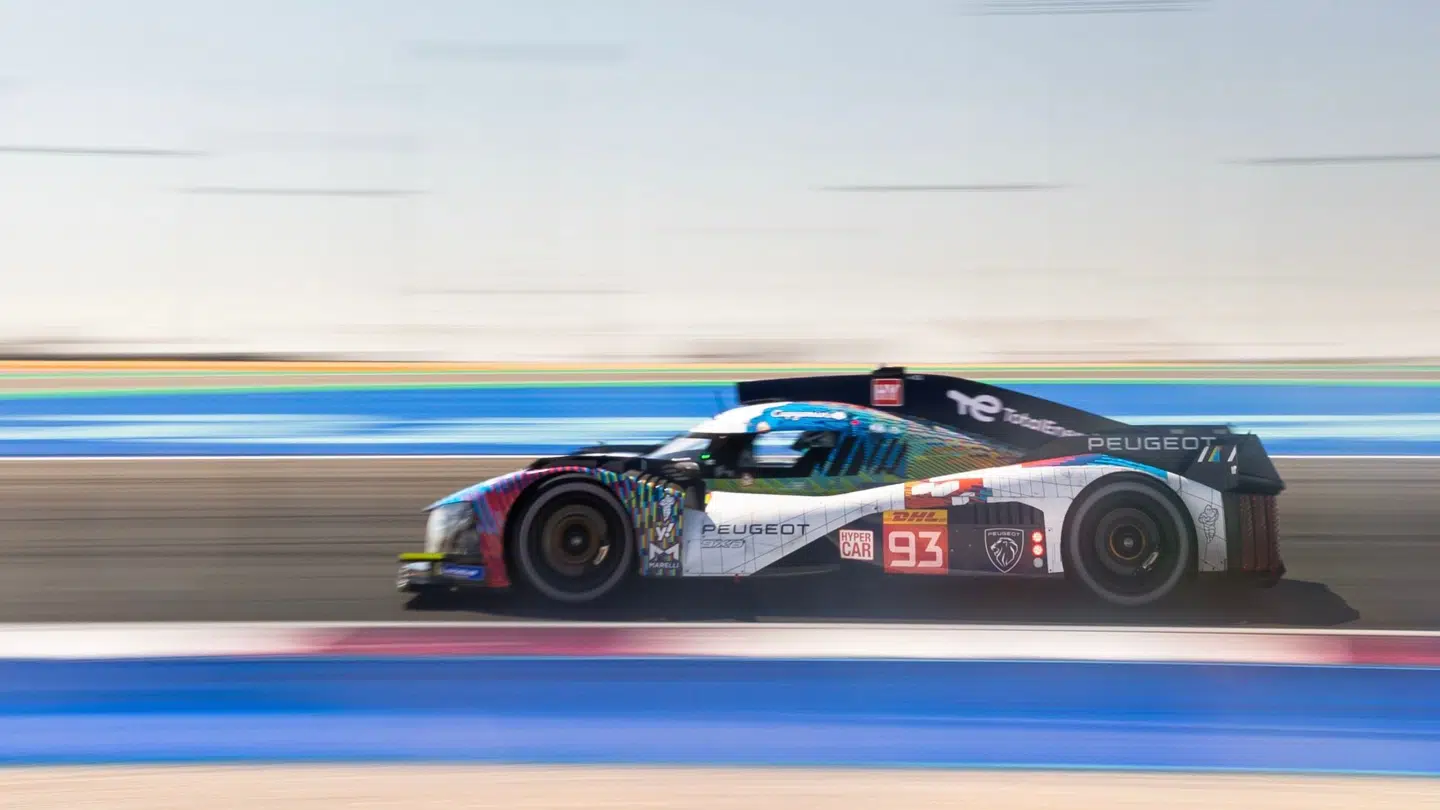Mikkel Jensen og holdkammeraterne kører sidste løb med den revolutionerende, bagvinge-løse Peugeot, der får en kæmpe overhaling inden næste løb.