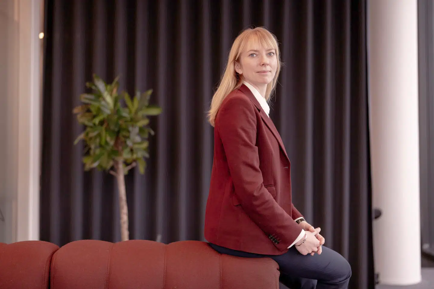 Privatøkonom i Nordea, Ida Marie Moesby, fremhæver, at rigtig mange danskere tænker over klimaet til daglig, når de sorterer affald og køber ind. For dem vil det være naturligt også at gøre det, når de ser på deres pensionsopsparing, men inden, man går i gang med de bæredygtige investeringer, er det vigtigt blandt andet at se på omkostningerne, påpeger hun.