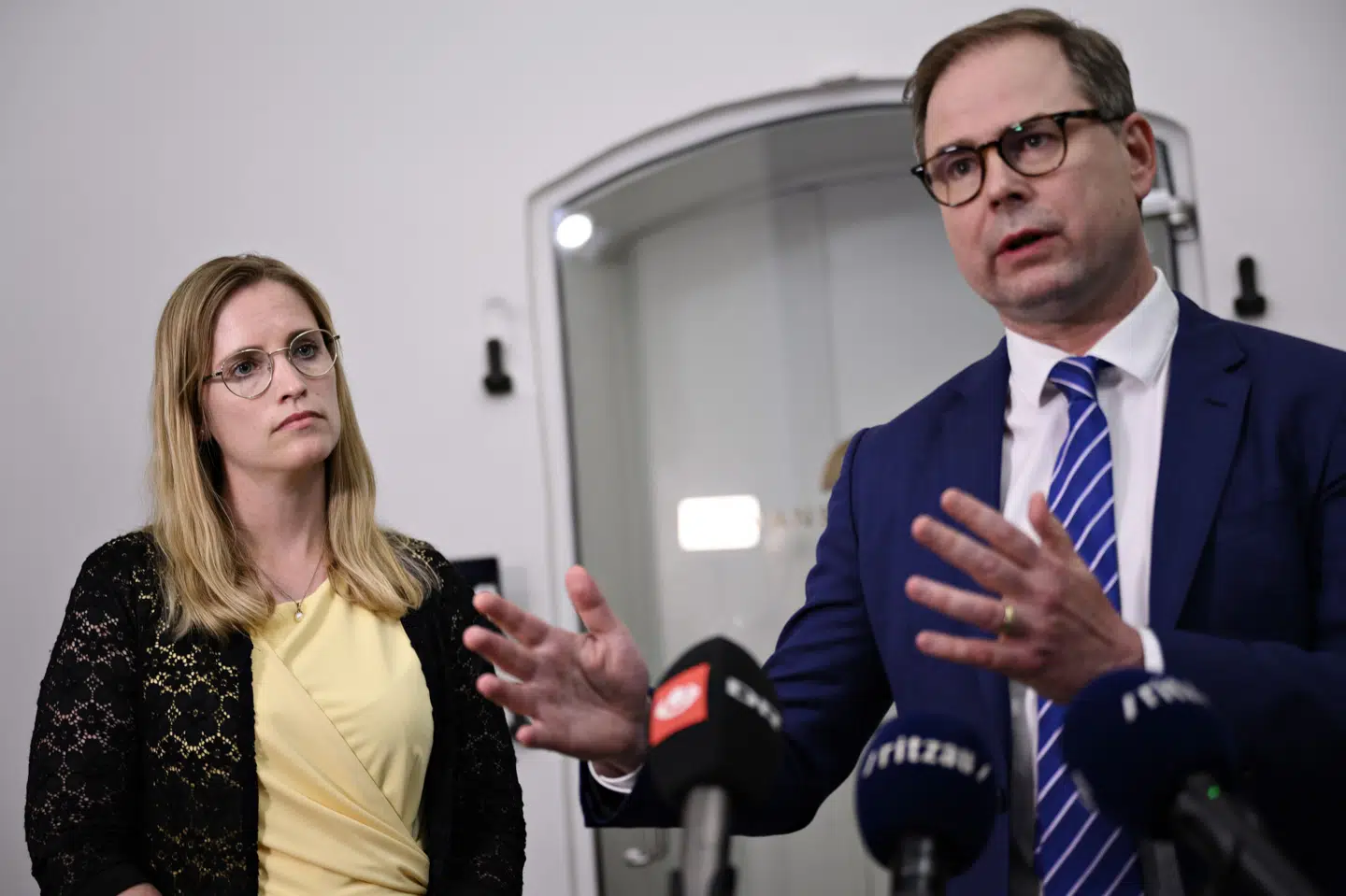 Det er økonomiminister Stephanie Lose (V), der foreløbig på vegne af regeringen har udtalt sig om ekspertgruppes anbefalinger til en CO2-afgift. Også finansminister Nicolai Wammen (S) kan få en rolle i kommende politiske forhandlinger. (Arkivfoto).