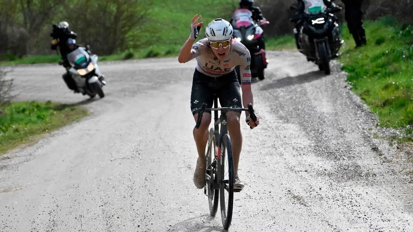 Ingen nåede Pogacar til klikskoene ved Strade Bianche.