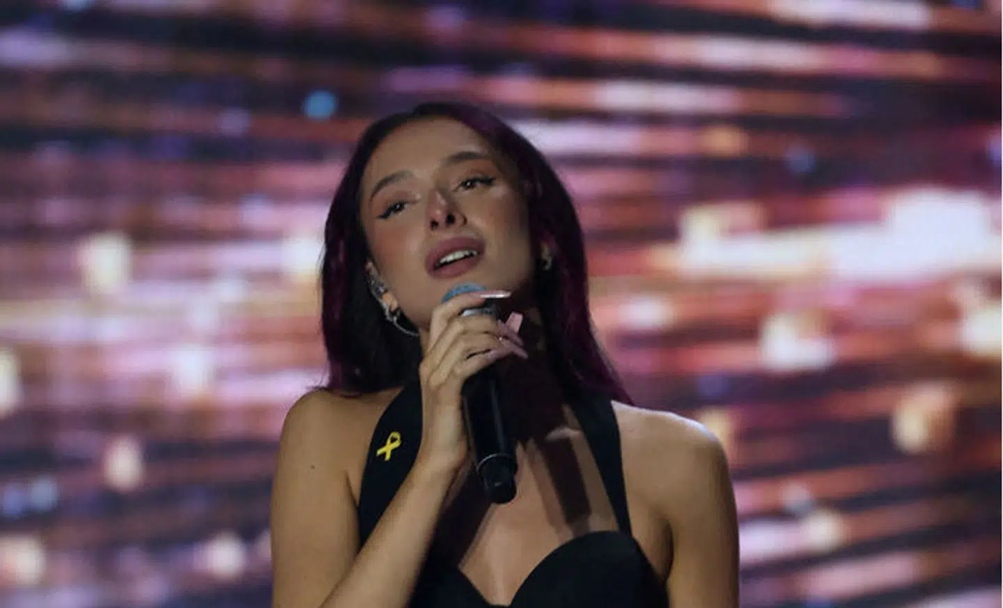 20-årige Eden Golan synger »October Rain«, det israelske bud på en vindersang til årets Eurovision