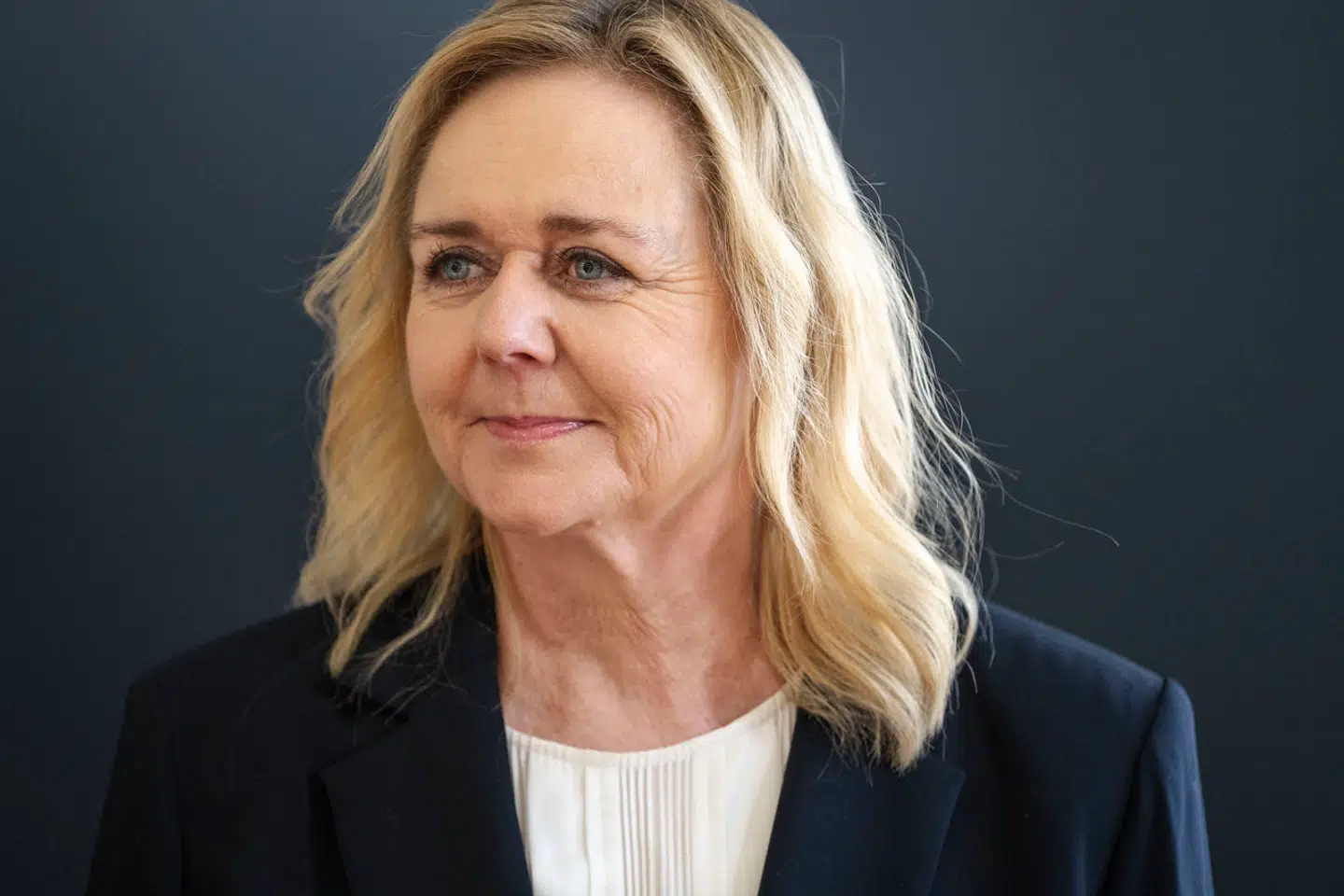 Da Mona Juul blev udpeget til gruppeformand, hæftede hun sig ved, hvordan der flere steder blev spekuleret i, om hun nu også besad den nødvendige »råstyrke« og politiske erfaring til at kunne opnå succes i en ledelsesposition i partiet. Det kan muligvis nu blive aktuelt.