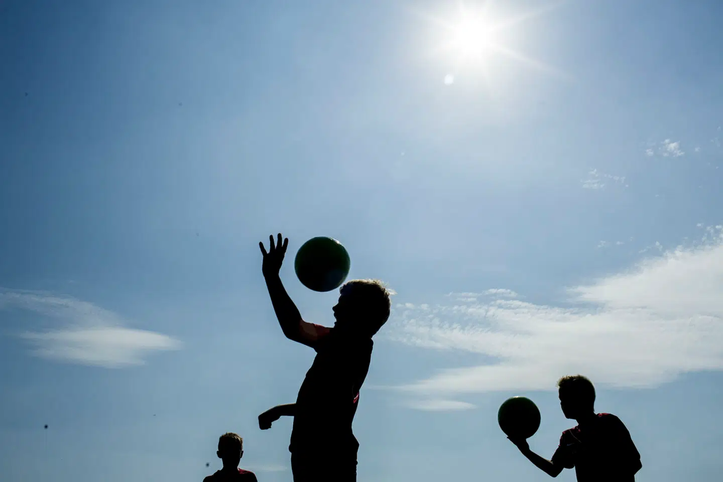 DBUs regler bestemmer blandt andet, at såkaldt »fiskeri« af børn på alle niveauer under 13 år er forbudt.