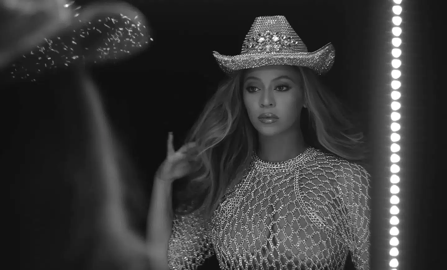 Copyright © 2024 BACKGRID UK