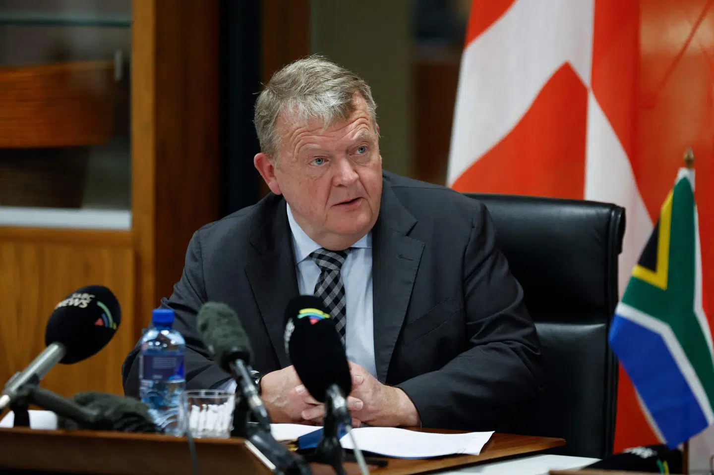 Udenrigsminister Lars Løkke Rasmussen (M) overvejer nødhjælp til Gaza fra luften, selv om det ikke nødvendigvis er en vildt effektiv metode, understreger han. (Arkivfoto).