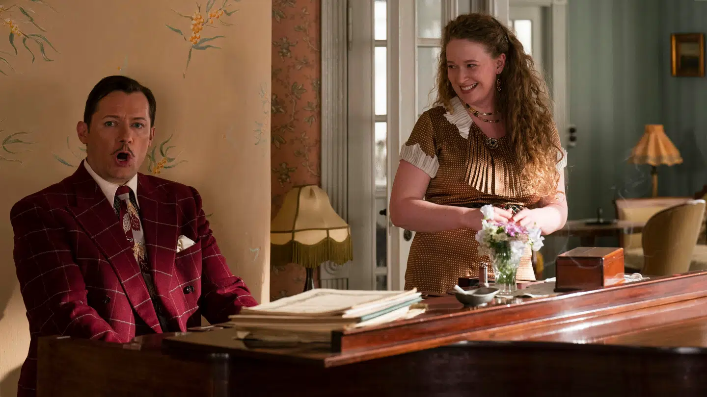 Jens Jacob Tychsen som Hr. Weyse.