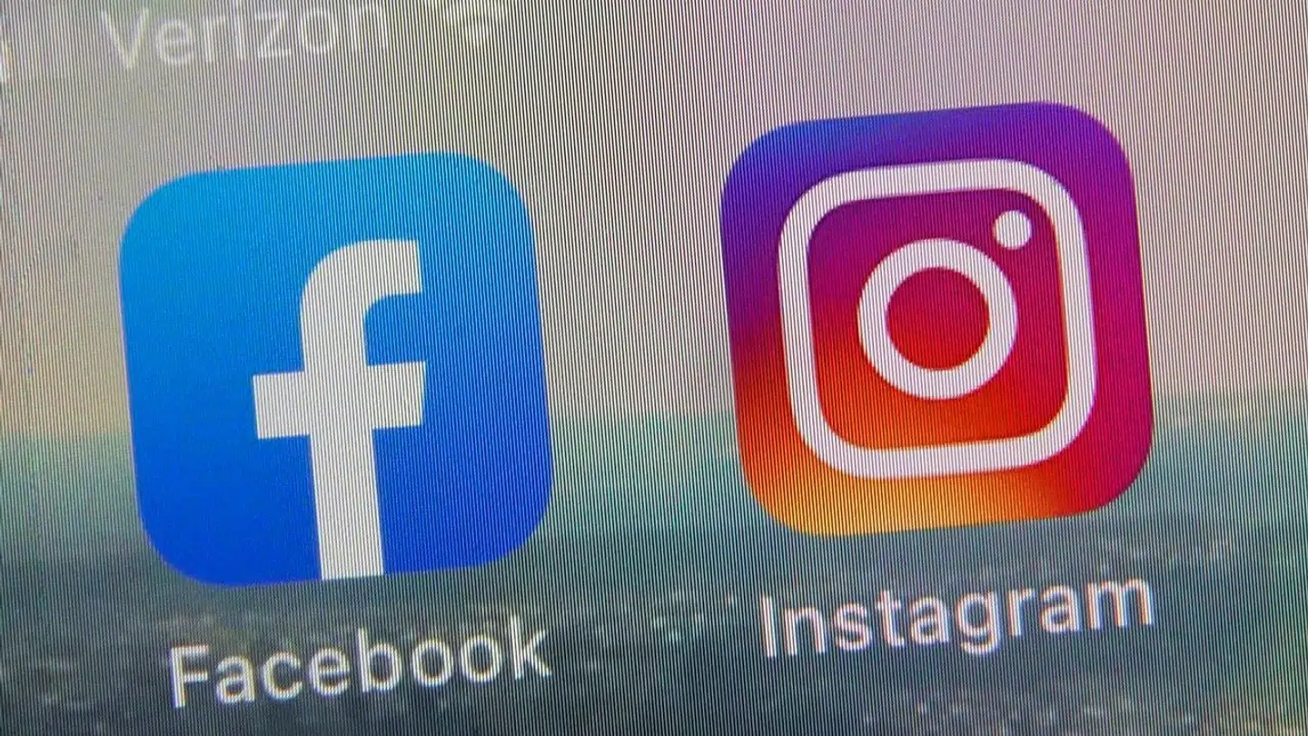 De sociale medier Facebook og Instagram er omkring klokken 16 gået ned for flere tusinde danskere.