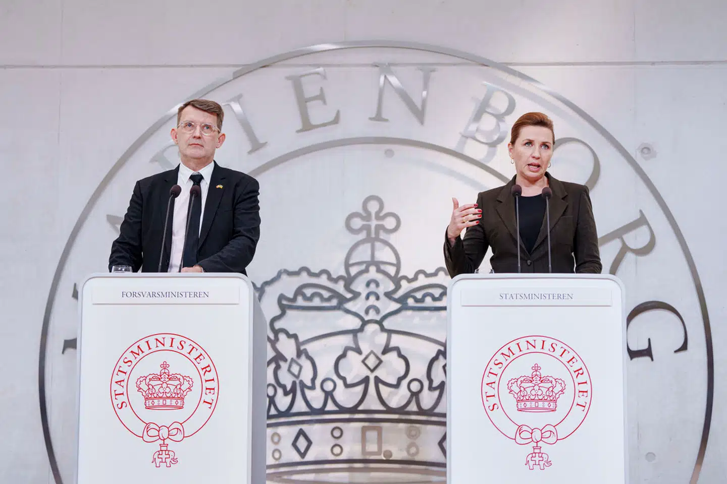 Statsminister Mette Frederiksen (S) og forsvarsminister Troels Lund Poulsen (V) varslede for nylig, at udgifterne til dansk forsvar skal fremrykkes.
