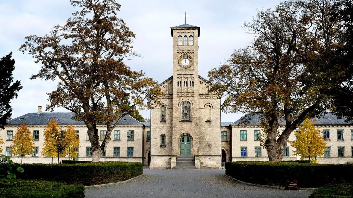 Kirken på det gamle Sankt Hans Hospital er også en del af Kurhuset, som Liljeborg har købt.