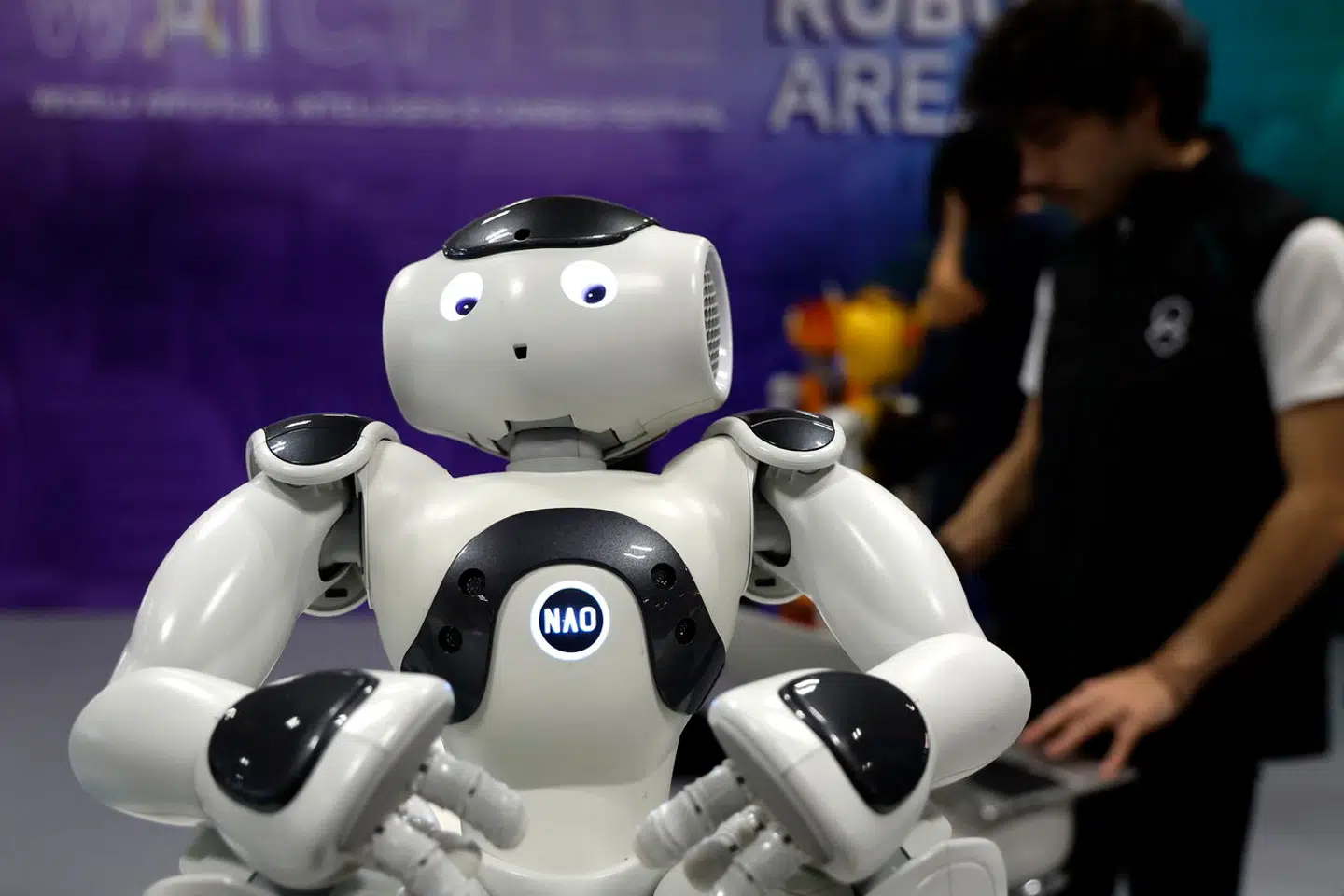 »Vidste du for eksempel, at der findes mange softwareprodukter, der tilbyder at hjælpe dig med at styre dit forbrug af sociale medier, hjemmesider osv.? Et eksempel er Freedom, som jeg selv anvender,« skriver Martin Ågerup.