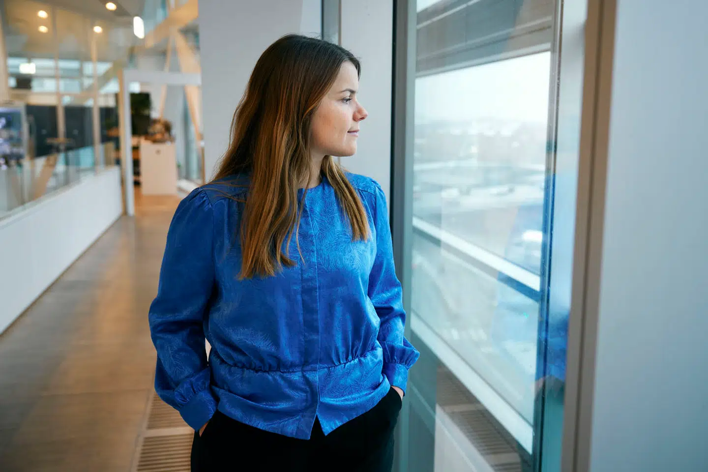 Jeanette Kølbek havde studenterjob på en tankstation, hvor hun blev tvunget til at spare op til pension. Hun ville hellere have pengene ud til forbrug, men det kunne hun ikke få. Siden glemte hun alt om den ordning og genbesøgte den først, da hun havde arbejdet et år i den finansielle sektor.