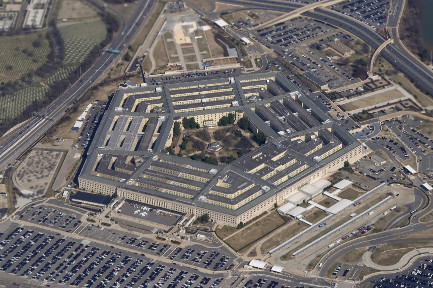 Det amerikanske forsvarsministerium afleverede fredag sin rapport om UFO-observationer til Kongressen. (Arkivfoto).