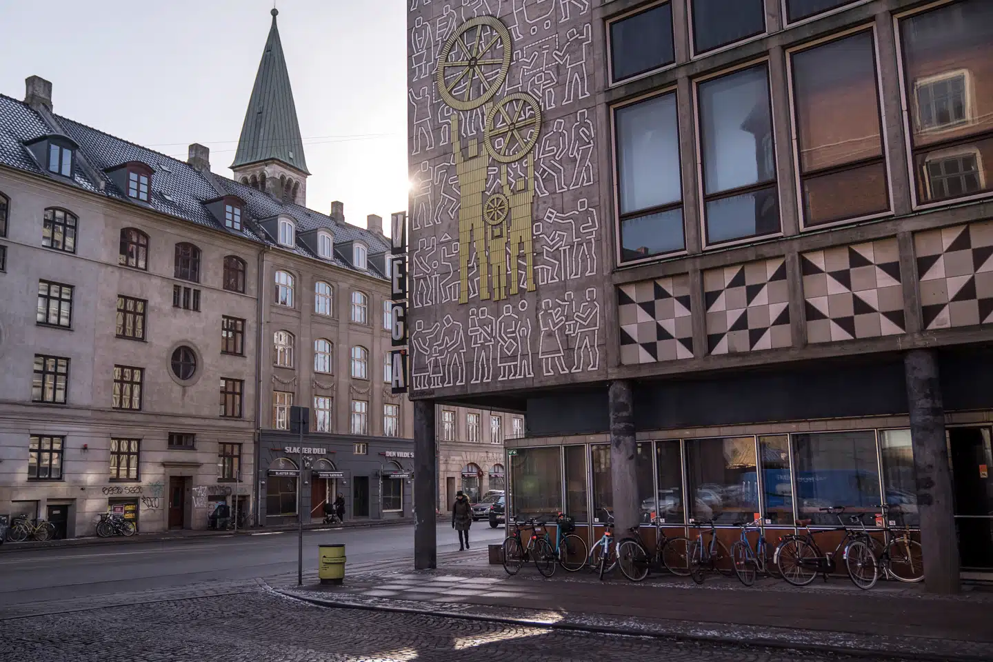 Mette Frederiksen skulle have talt til et Kvinfo-arrangement her ved Vega i anledning af kvindernes internationale kampdag fredag 8. marts, men blev afbrudt af en demonstration. Arkivfoto.