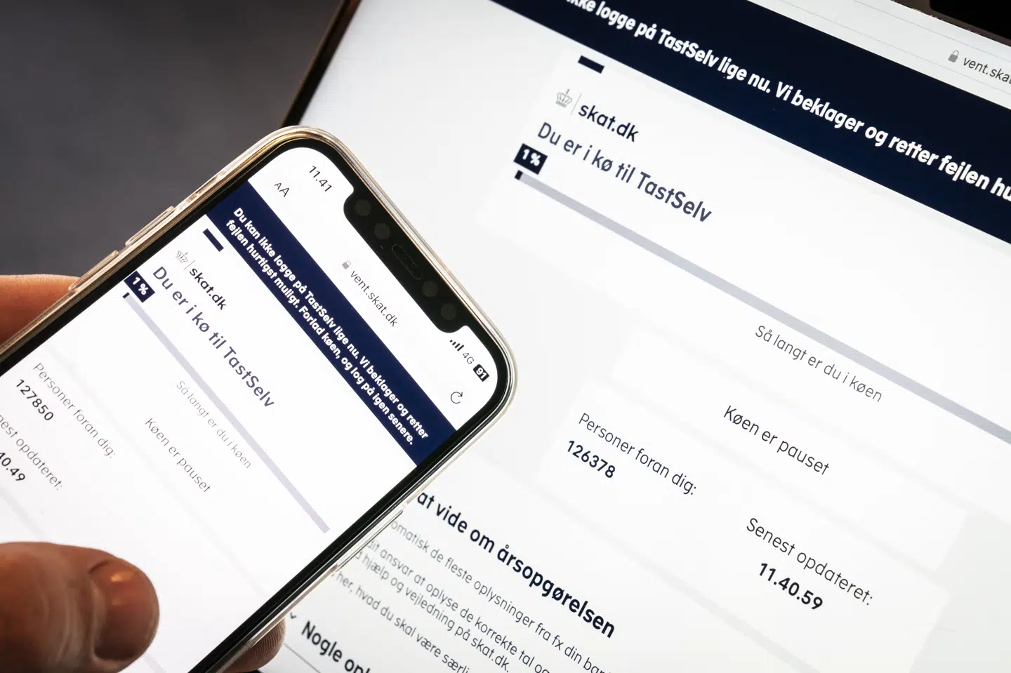 Søndag morgen er der over 300.000 personer i kø til skat.dk, hvor borgere nu kan få adgang til deres årsopgørelse. (Arkivfoto).