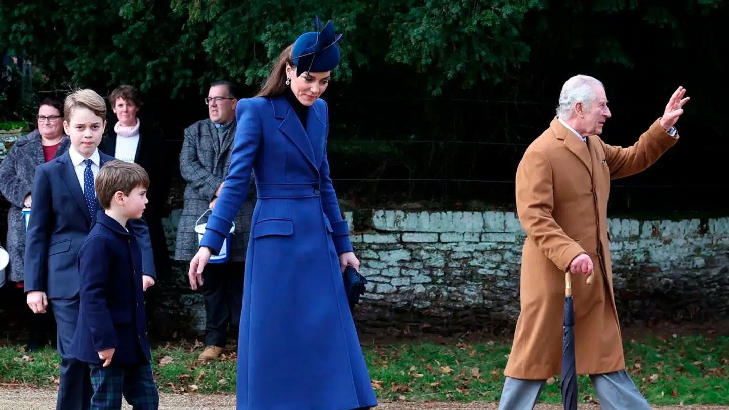 Prinsesse Kate ses her før sin operation med sine to sønner samt svigerfar, kong Charles.