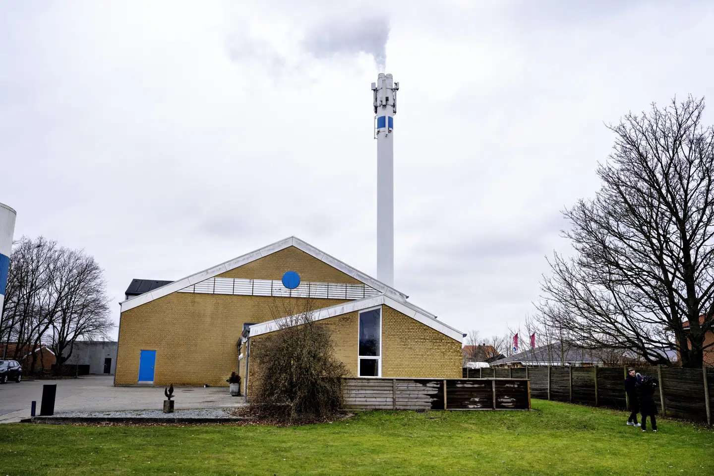 Ved Hjallerup Varmeværk i Nordjylland blev en 13-årig pige mandag aften fundet stærkt kvæstet. Hun døde kort efter. Ifølge politiet blev hun voldtaget og dræbt af en 17-årig dreng. (Arkivfoto).