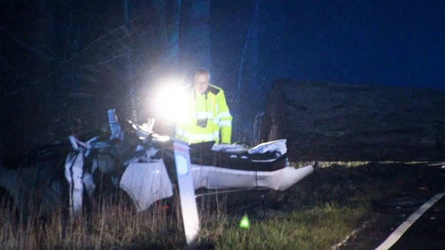 Politiet har onsdag aften foretaget en fjerde anholdelse om et væltet træ, der førte til en 55-årig mands død.