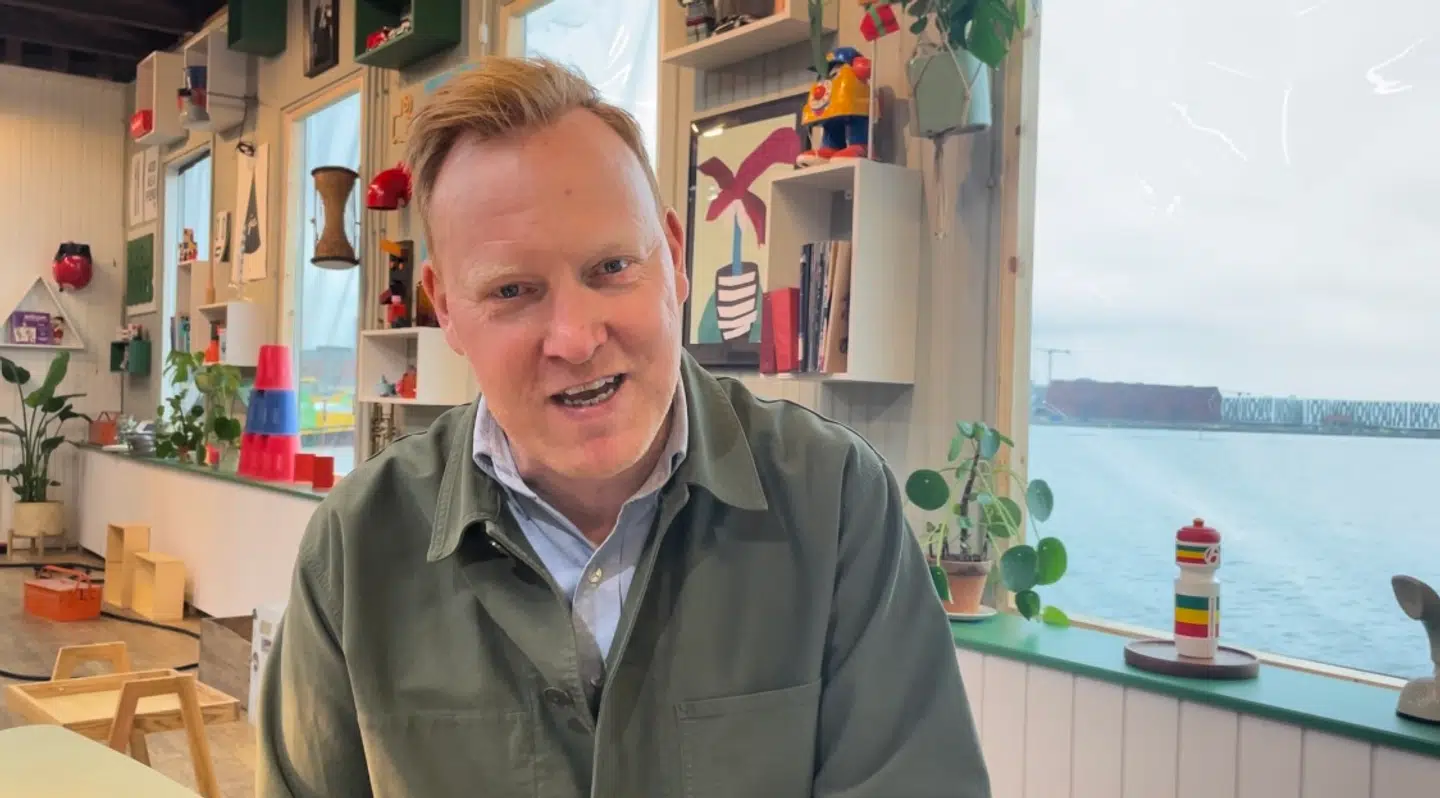 Anders Breinholt er aktuel på Viaplay med sit talkshow 'Breinholts' – hvis studie B.T. mødte ham i marts i – foruden sin podcast 'Anders & Anders'. Foto: Lykke Buhl.