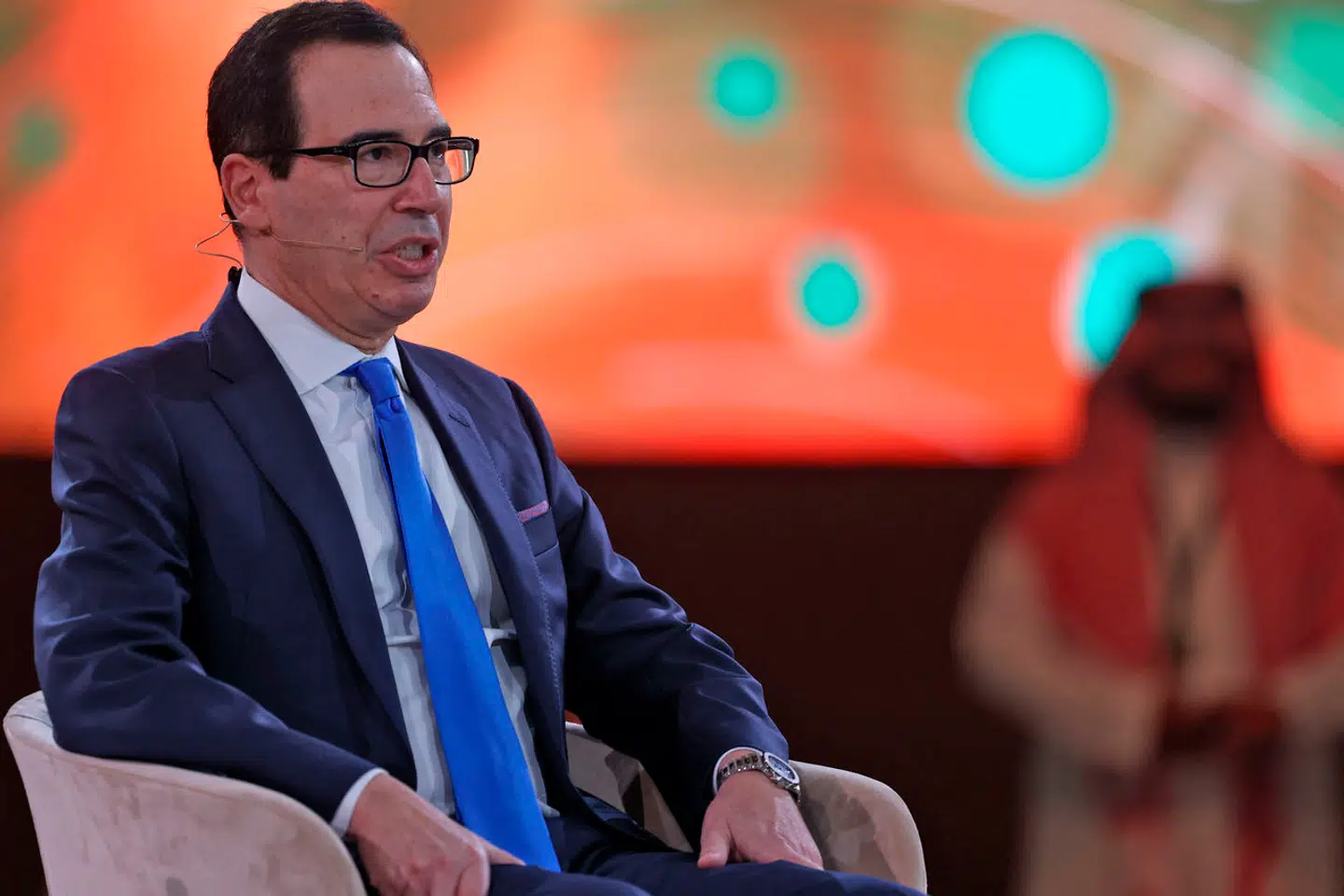 Tidligere finansminister Steven Mnuchin ser en fantastisk forretning i videomediet TikTok, som han forsøger at samle investorer til at købe i USA.