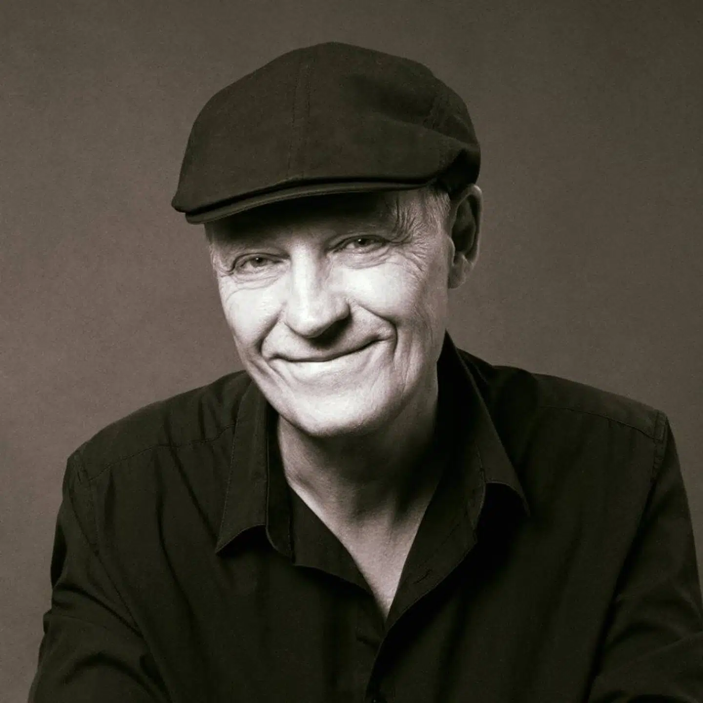 »Kvinder er tiltrukket af styrke. Og kvinder er tiltrukket af en ærlig mand, fordi de kan regne med ham. Kvinder kan muligvis have sex med en løgner, men ikke åbne deres hjerter,« siger Peter Wittenburg.