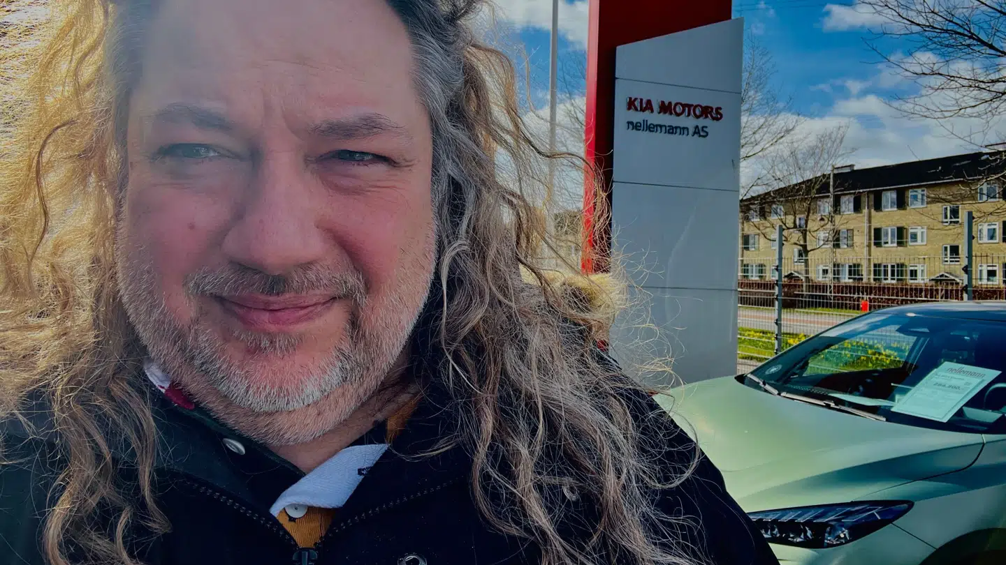 Claus Kongstedt Meyer har fundet et ufatteligt godt tilbud på nettet. Vi har spurgt ekspert, om det virkelig kan lade sig gøre at spare penge på den måde.