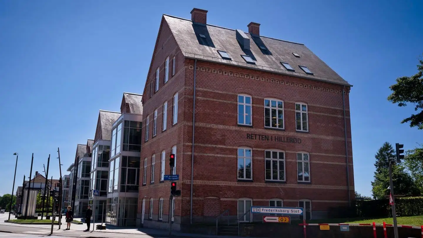 Straffesagen om stedmoderens seksuelle misbrug af stedsønnen blev behandlet ved byretten i Hillerød. Arkivfoto.