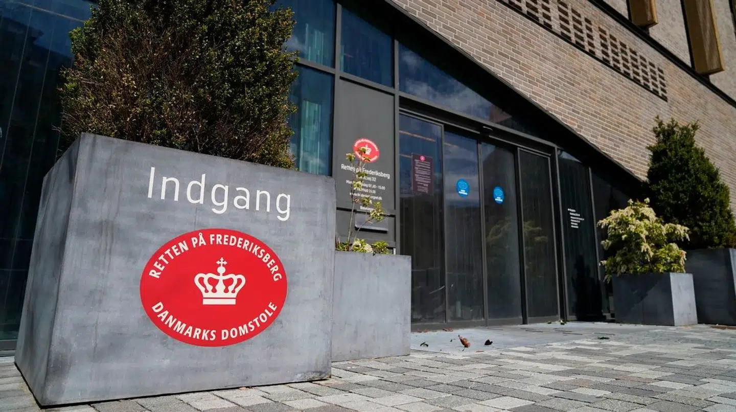 Den 17-årige mand blev anholdt i Holbæk tidligt torsdag morgen og kørt til Frederiksberg, hvor han bliver fremstillet i et grundlovsforhør.