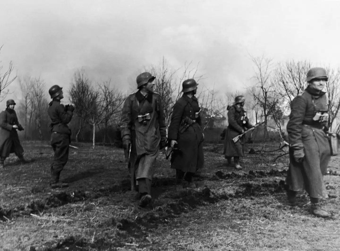 Tyske soldater på Østfronten i 1944. Hør mere om »Operation Bagration« i det seneste afsnit af »Hitlers Æselører«.