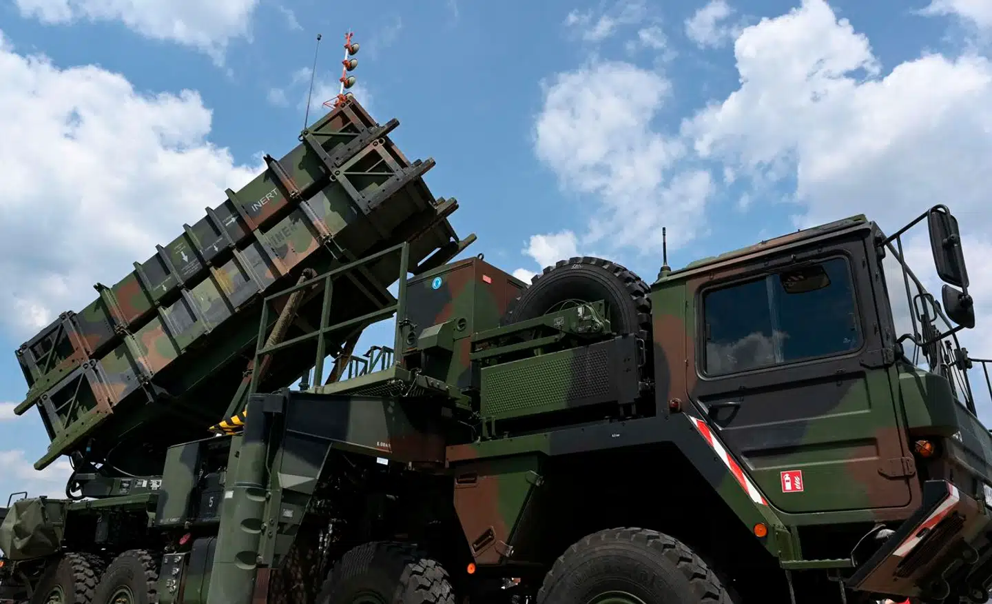 Fotoet viser det amerikanske Patriot-system (Phased Array Tracking Radar to Intercept on Target), som det er fotograferet i Tyskland i juni 2023.