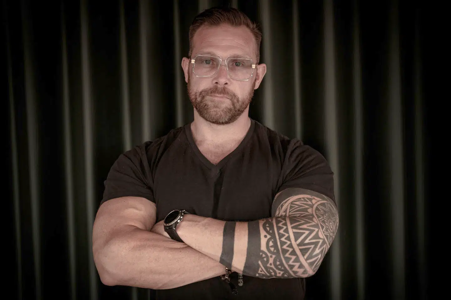 43-årige Martin Picard har en barsk fortid, der er fjern for de fleste. Og det smerter ham at se, hvordan mænd nedbryder sig selv – præcis ligesom han selv gjorde – i stedet for at tage ansvar.