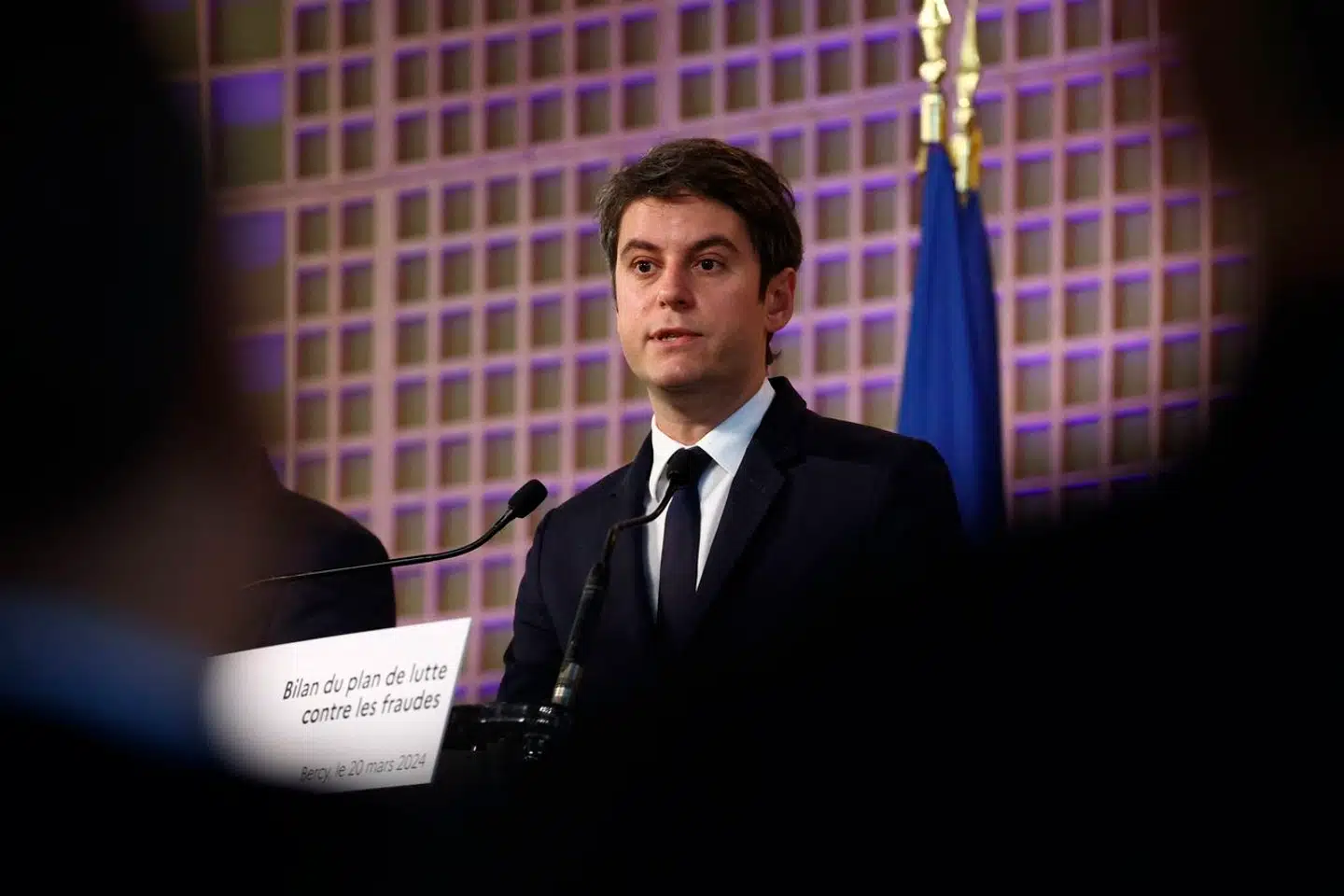 Frankrigs Premierminister Gabriel Attal står bag forslaget om arbejdsuger tilpasset familier med delebørn. Arkivfoto: Emmanuel Dunand, Scanpix