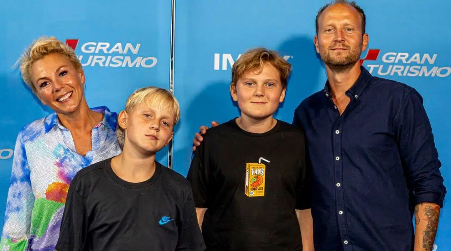 Familien Beier på den røde løber. Sønnerne Otto og Arthur er i dag 12 og 15.