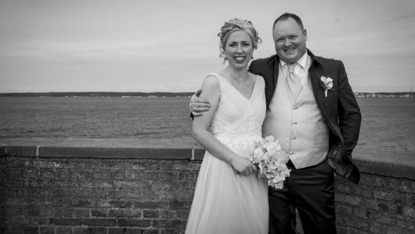 8. juni sidste år ændrede familiens liv sig på et splitsekund. Siden har Therese Raabo Fischer kæmpet for andre i den samme situation, hendes familie endte i.