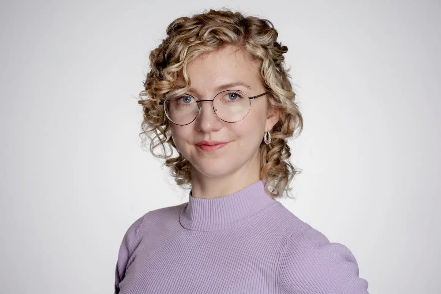 Alene den tid, det tager at forstå ideen om, at køn ikke er bundet til biologi, er et bevis på, at man har brugt mange år på en højere læreanstalt, mener Astrid Johanne Høj.