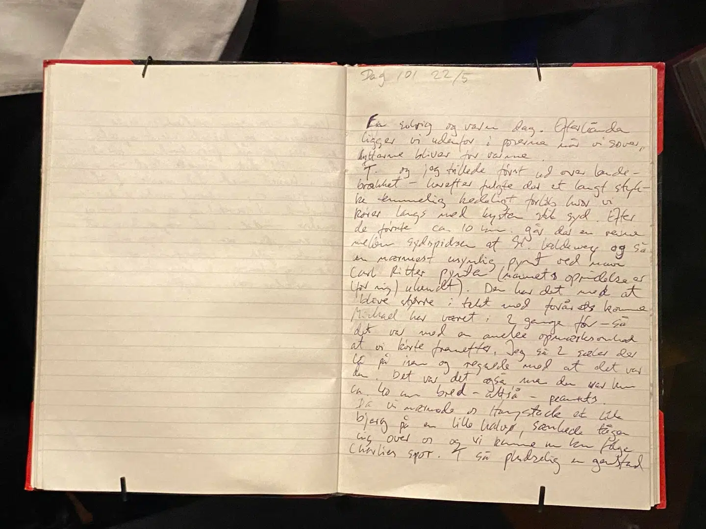 Kong Frederiks 24 år gamle dagbog er udstillet på hans nye udstilling på Amalienborgmuseet, der giver et indblik i hans liv. Foto: Silla Bakalus