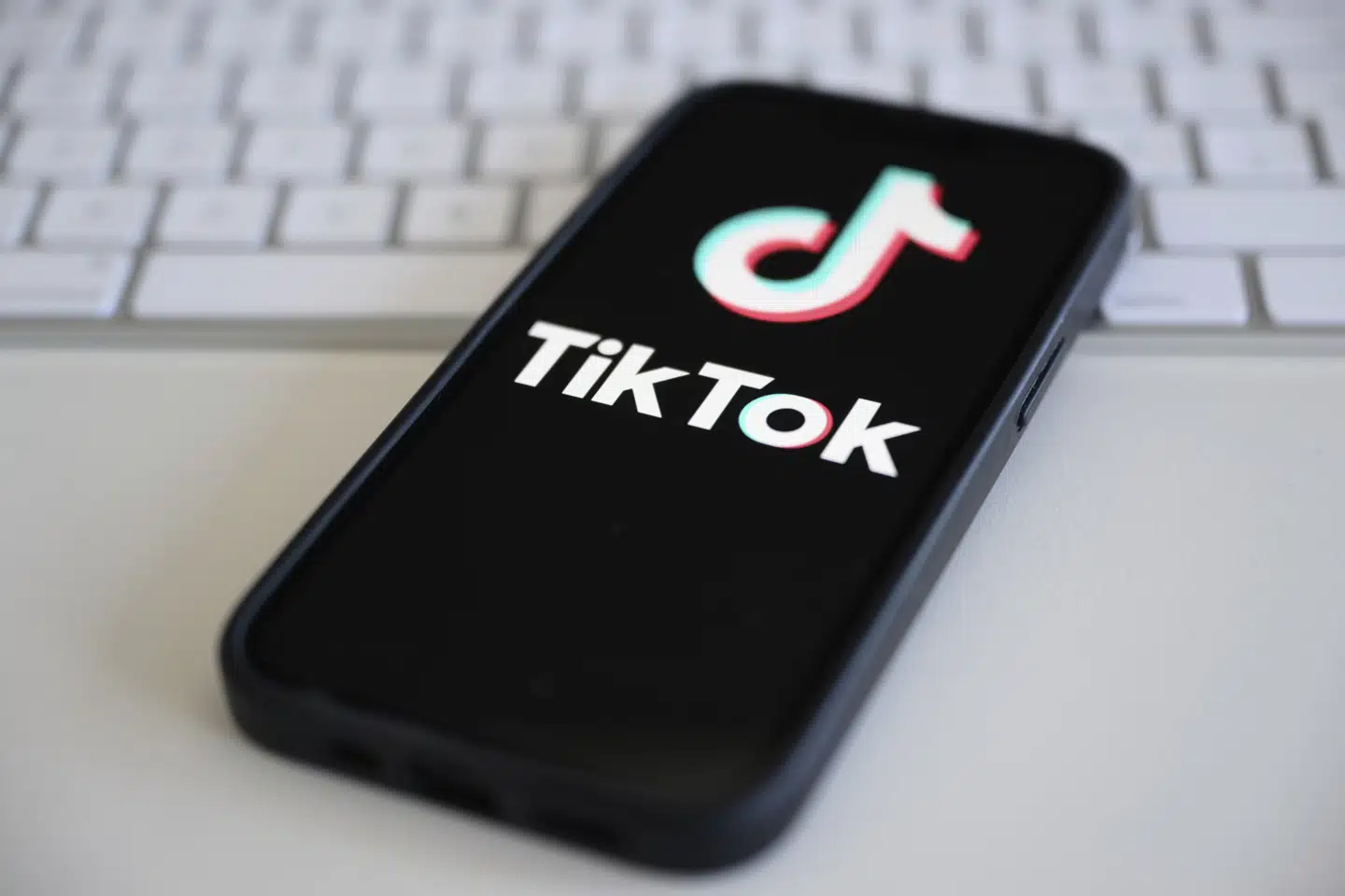 På det sociale medie TikTok findes der over 18 millioner videoer med hashtagget "skincare". Det er ifølge både internationale og danske medier især på sociale medier som TikTok, at børn og unge får interesse for hudplejeprodukter. (Arkiv).