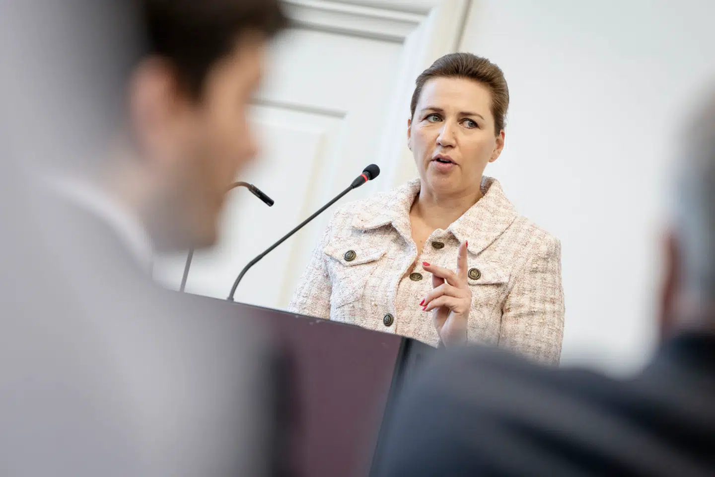 »Så er jeg ikke sikker på, at alle skal gå hjem kl. 16 fra samlebåndet,« sagde statsminister Mette Frederiksen (S).